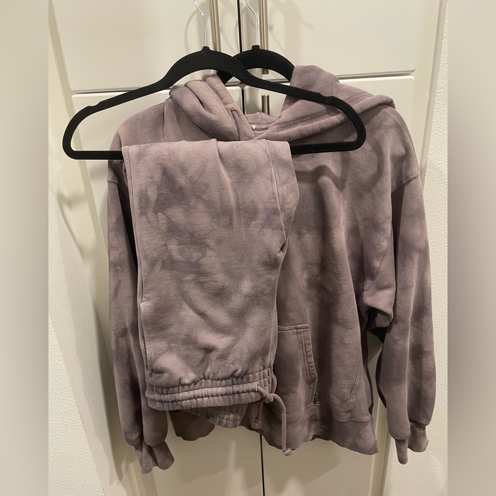 Aritzia cozy fleece hoodie and sweatpants